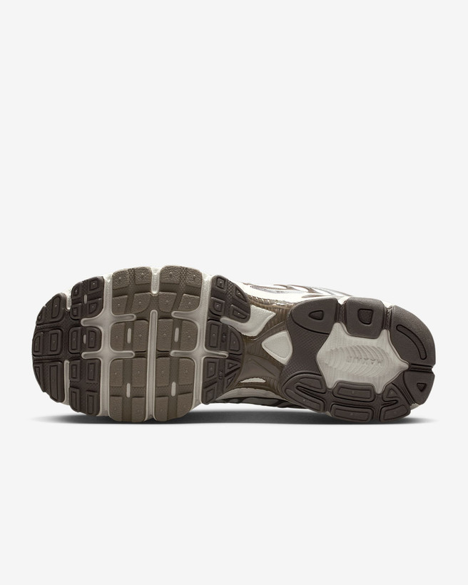 کتونی روزمره زنانه Nike Air Max Moto 2K برند Nike (نایک)