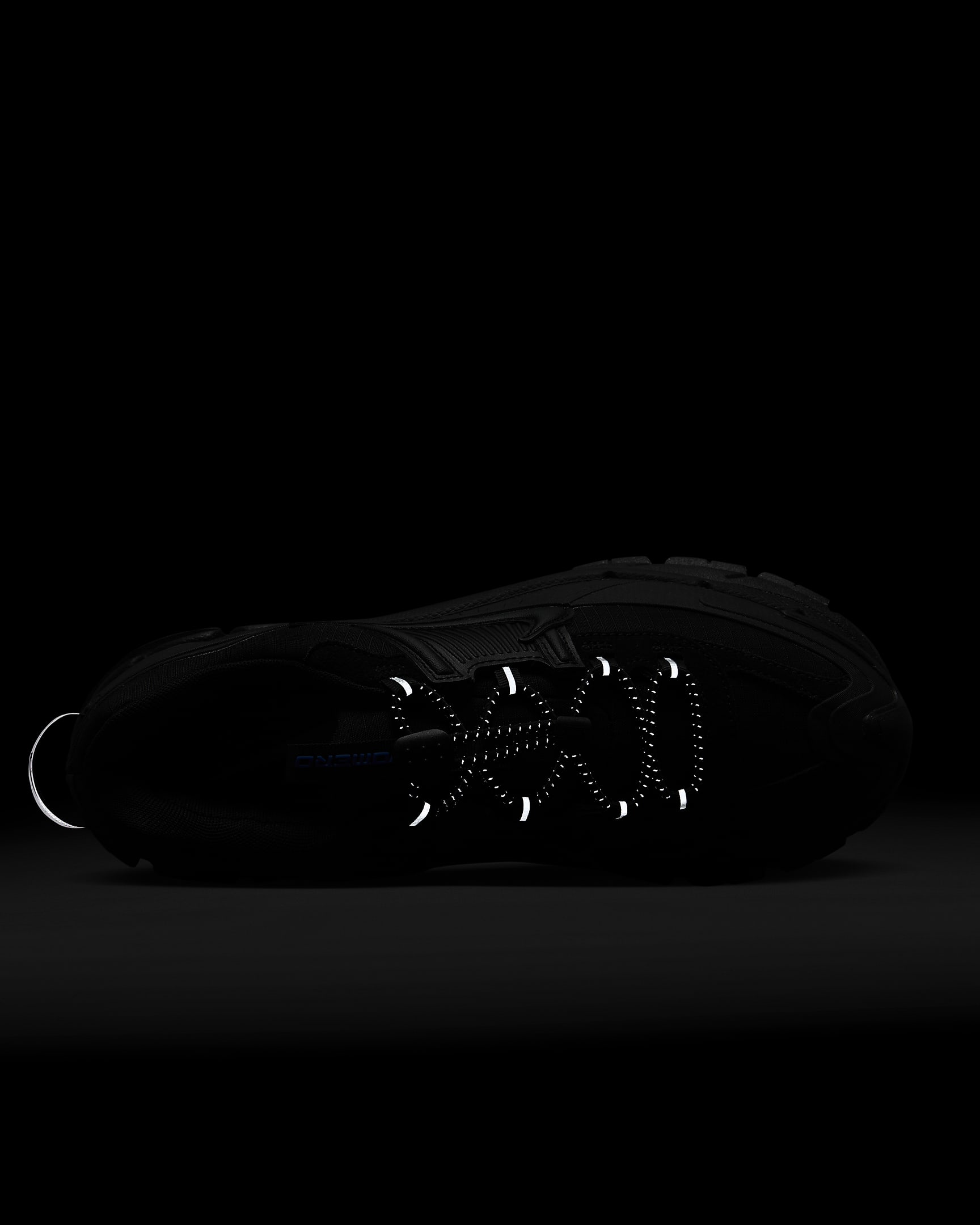 کتونی روزمره زنانه Nike Zoom Vomero Roam برند Nike (نایک)