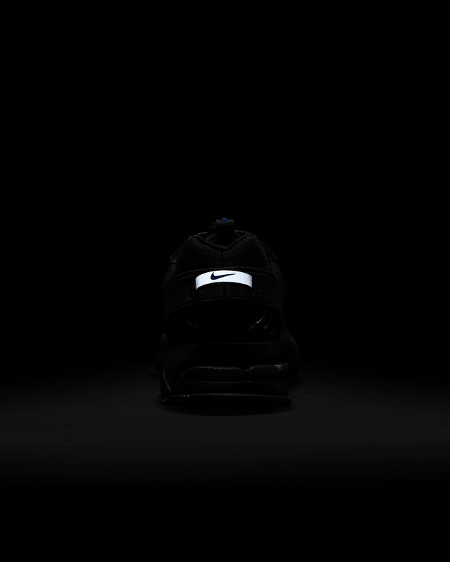 کتونی روزمره زنانه Nike Zoom Vomero Roam برند Nike (نایک)