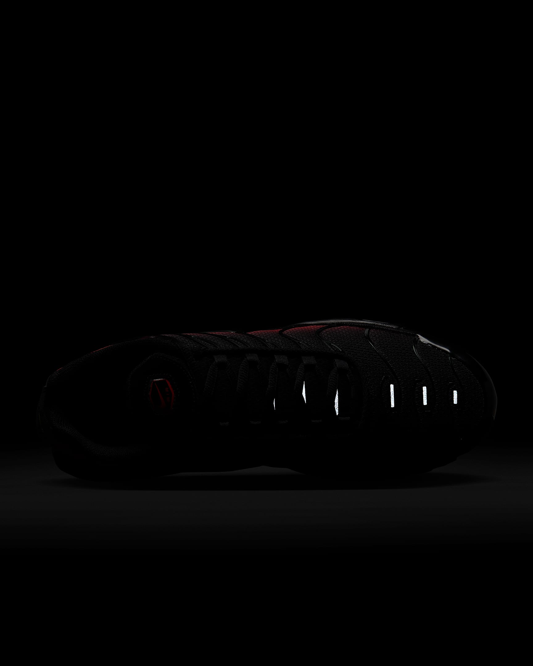 کتونی روزمره کفش مردانه Nike Air Max Plus برند Nike (نایک)