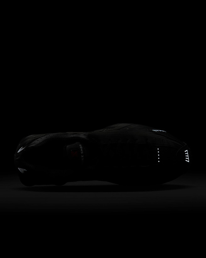 کتونی روزمره کفش مردانه Nike Shox R4 برند Nike (نایک)