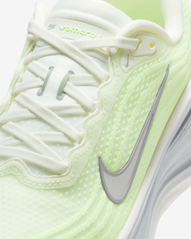 کتونی روزمره کفش مردانه Nike Vomero Plus برند Nike (نایک)