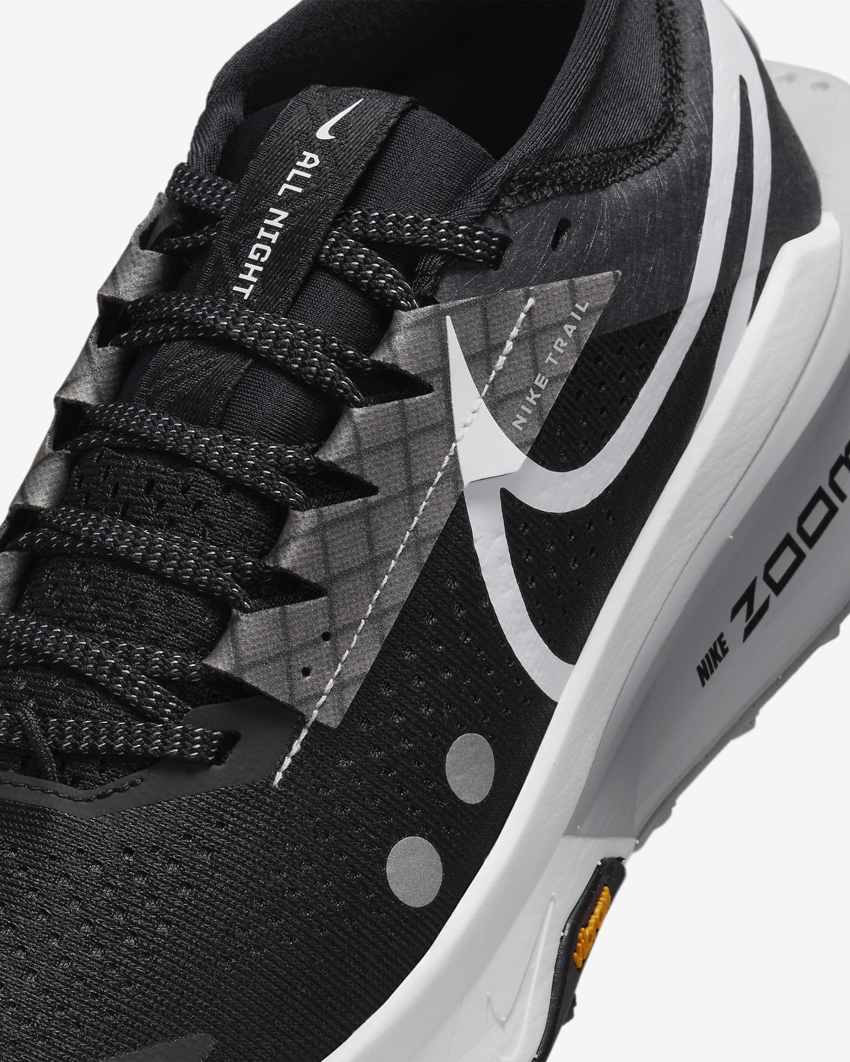 کتونی روزمره کفش مردانه Nike Zegama 2 برند Nike (نایک)