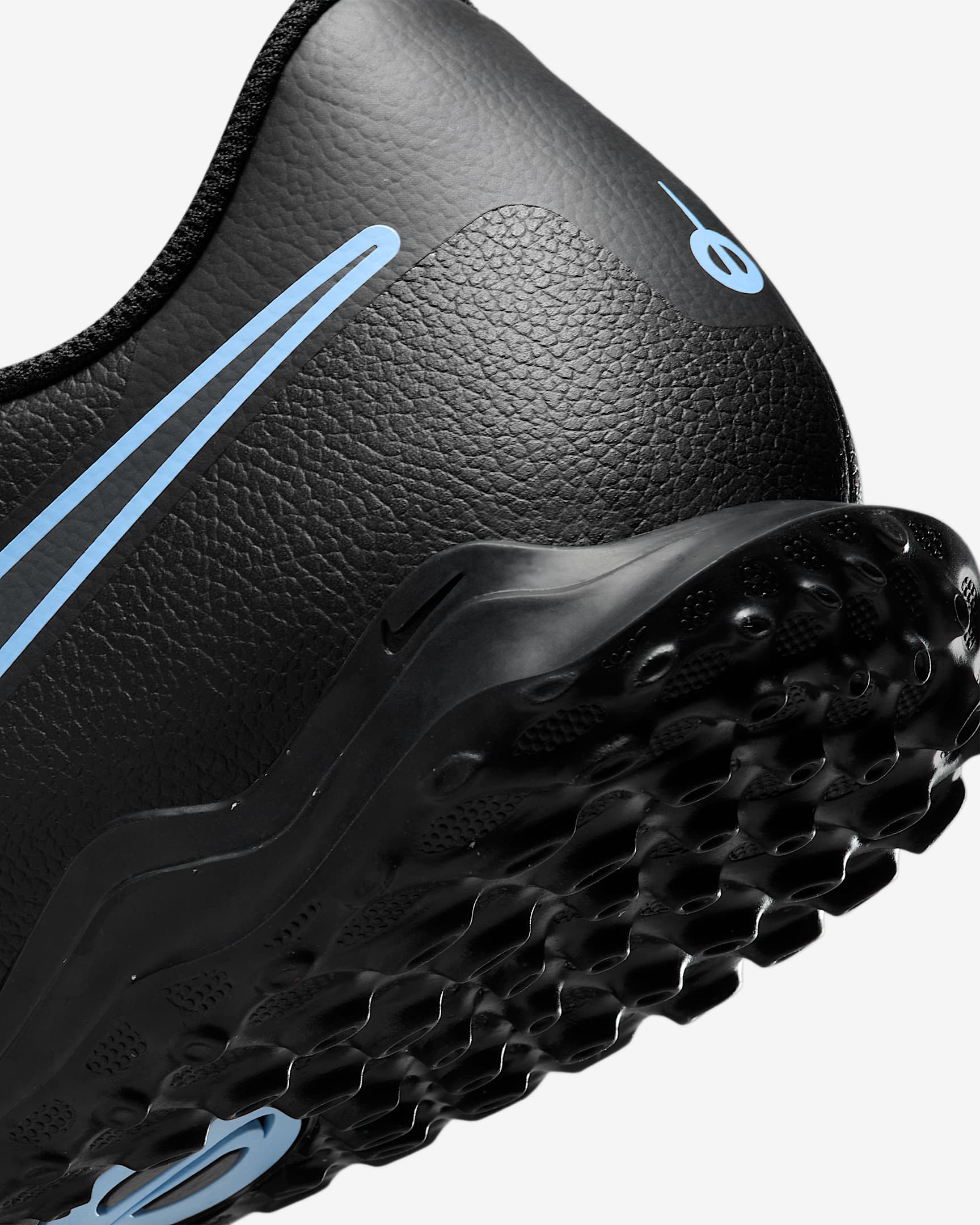 کتونی روزمره کفش مردانه Nike Tiempo Legend 10 Club برند Nike (نایک)