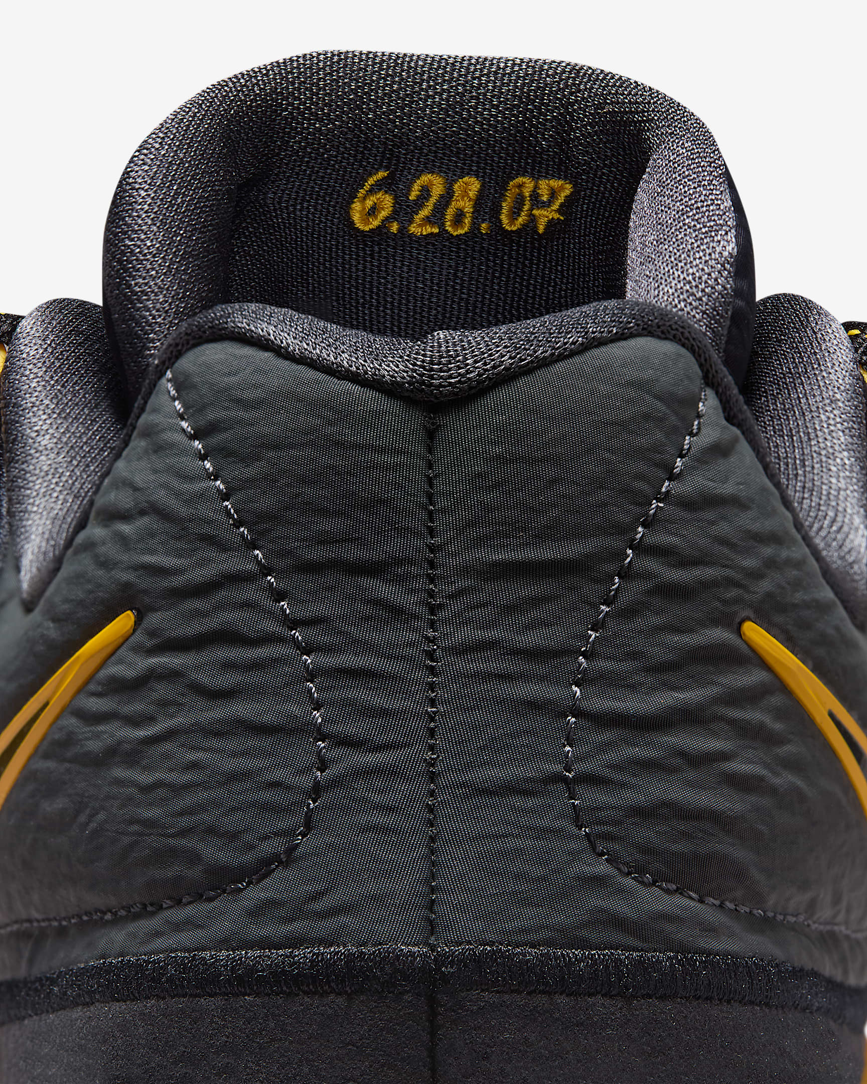 کفش ورزشی کفش مردانه KD18 برند Nike (نایک)