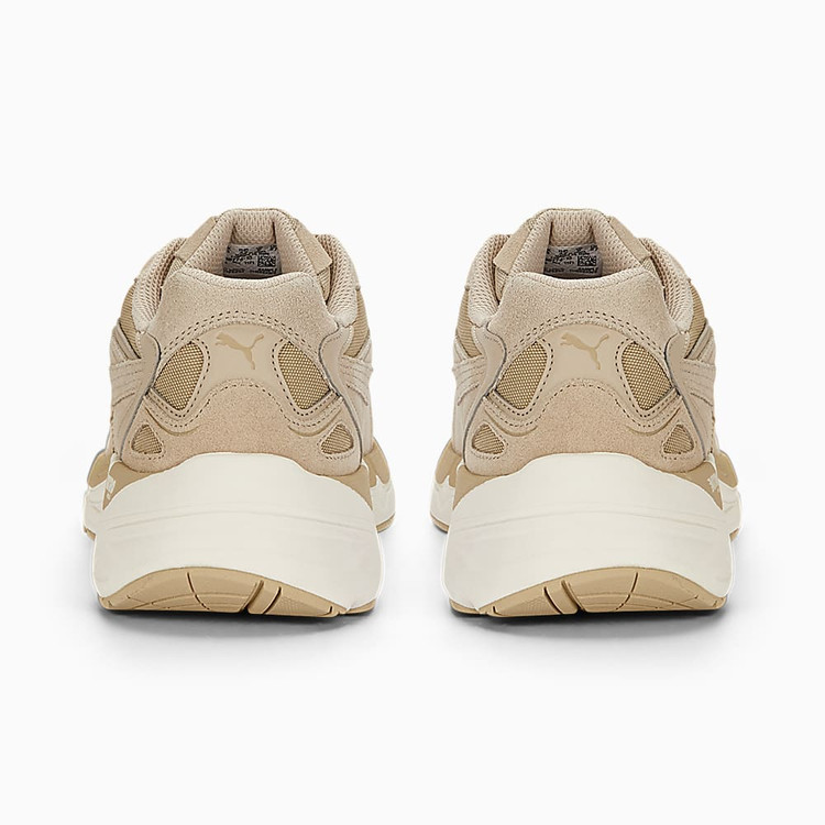 آلموند زنبقی