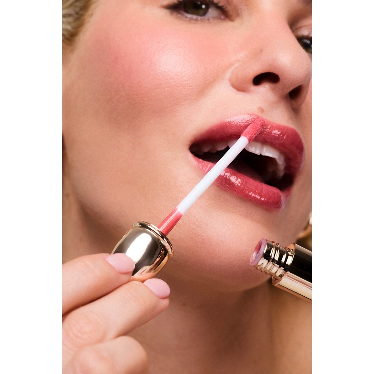 ۲وینز بیوتی برق لب کیس می بک