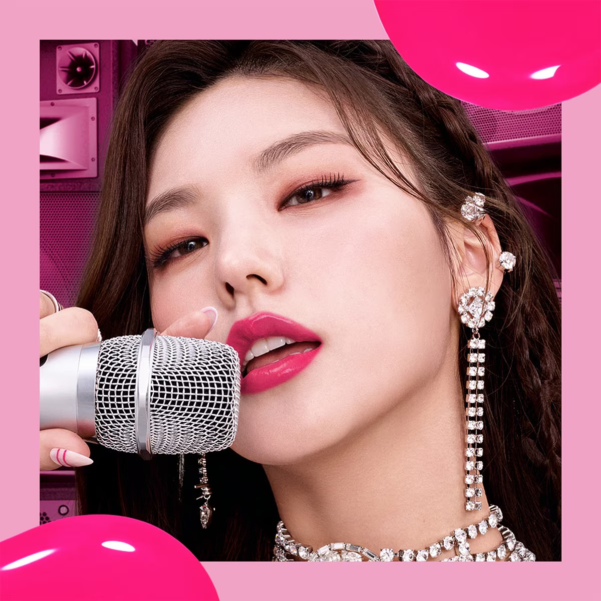 رژ لب مایع براق و طولانی‌مدت وینیل اینک میبلین نیویورک شماره ۱۴۵ – Rogue